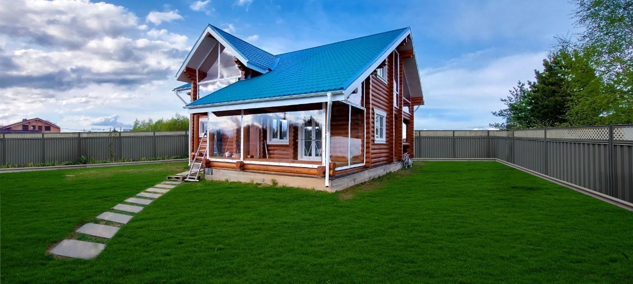 Мягкие окна на веранде загородного дома в городе Шебекино